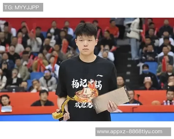 媒体人杨瀚森在聚光灯下的成长历程与未来期待需要耐心的观察与支持 媒体人杨瀚森在聚光灯下的成长历程与未来期待需要耐心的观察与支持